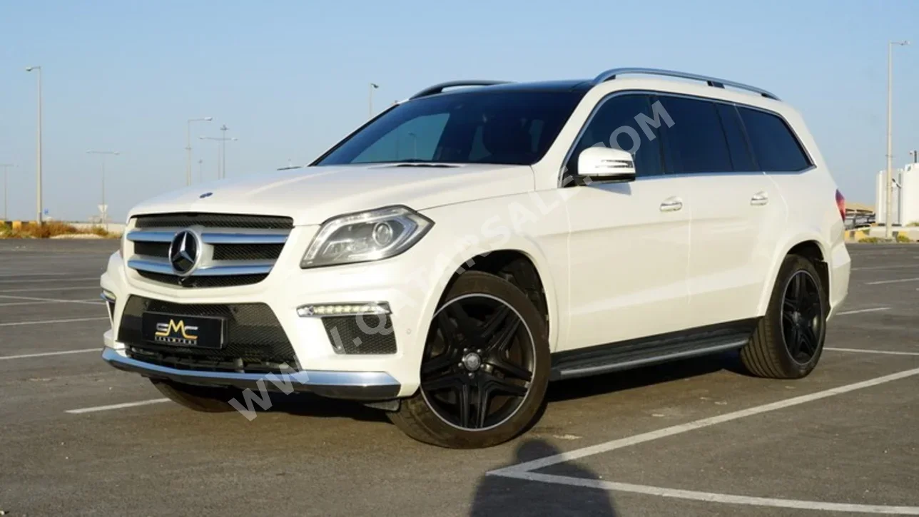 Mercedes-Benz  GL  500  2015  Automatic  182,000 Km  8 Cylinder  Four Wheel Drive (4WD)  SUV  White