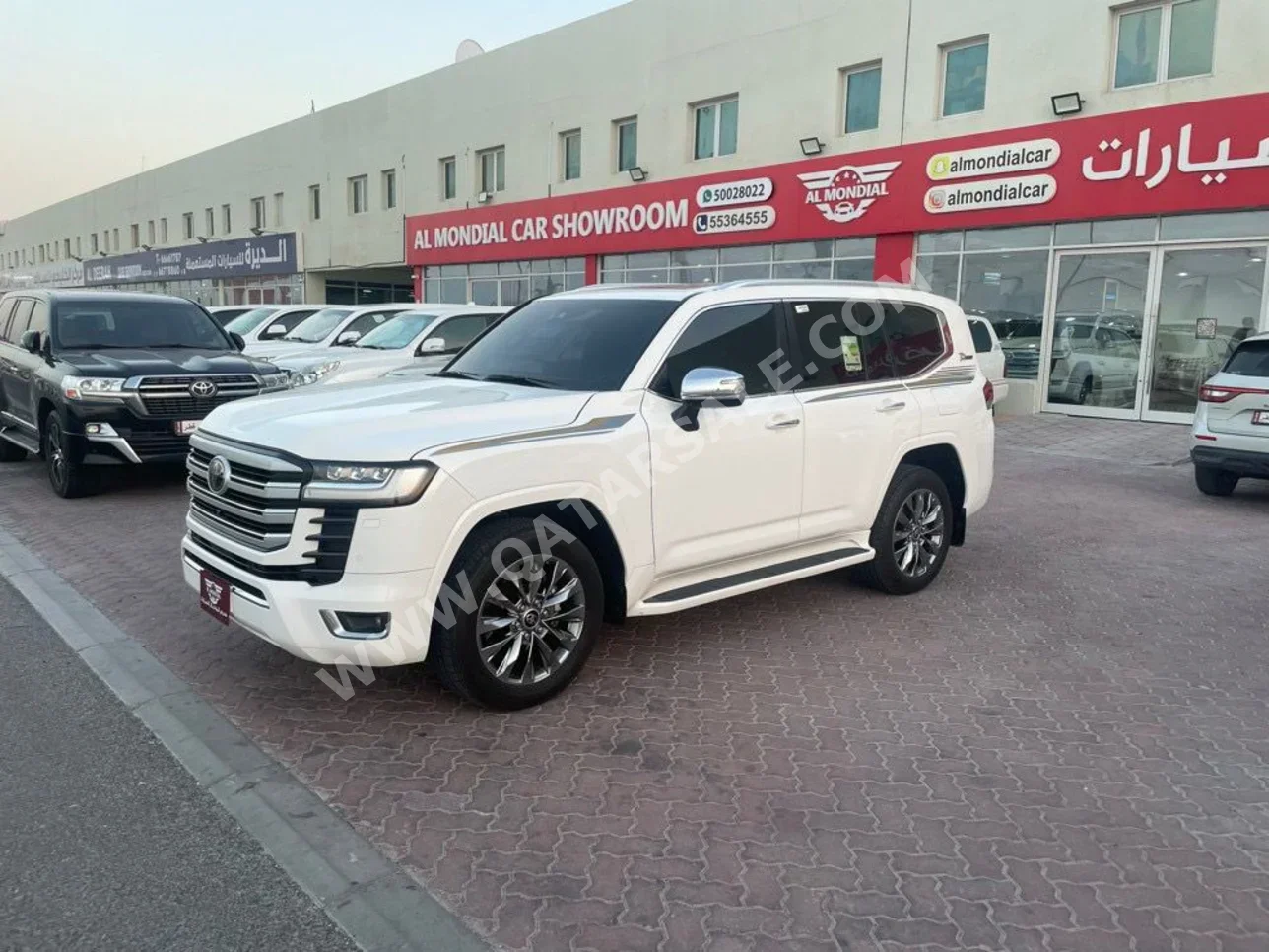 Toyota  Land Cruiser  VXR Twin Turbo  2022  Automatic  24,000 Km  6 Cylinder  Four Wheel Drive (4WD)  SUV  White  With Warranty