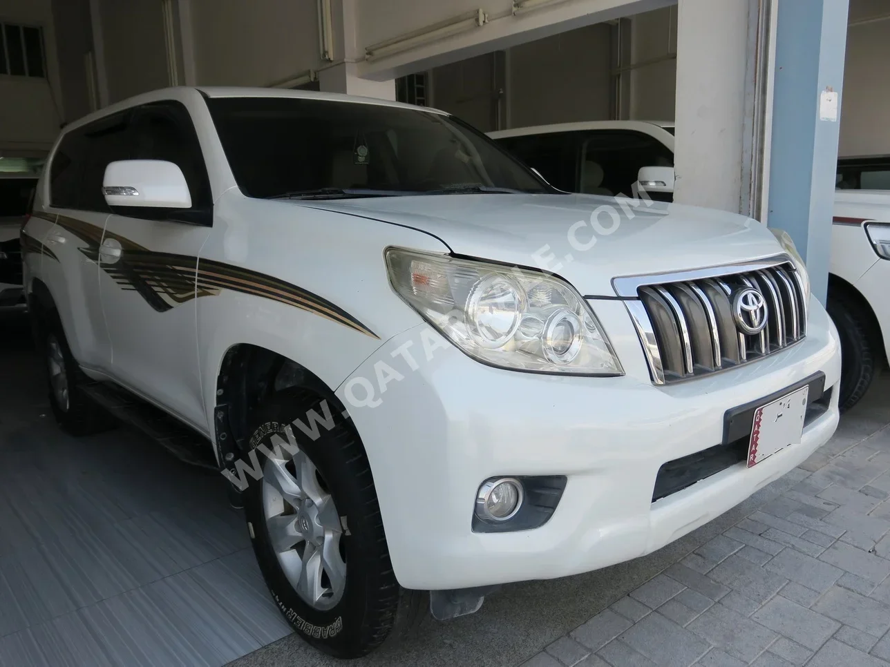 Toyota  Prado  2010  Automatic  287,000 Km  6 Cylinder  Four Wheel Drive (4WD)  SUV  White