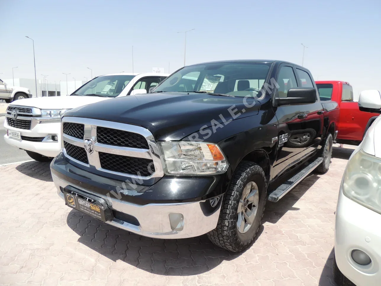 Dodge  Ram  1500 Classic  2019  Automatic  174,000 Km  8 Cylinder  Four Wheel Drive (4WD)  Pick Up  Black