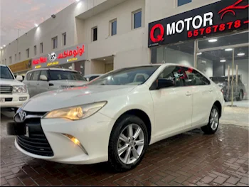 Toyota  Camry  GL  2016  Automatic  195,000 Km  4 Cylinder  Front Wheel Drive (FWD)  Sedan  White