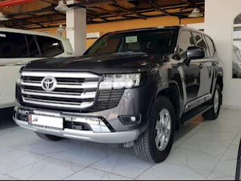 Toyota  Land Cruiser  GXR Twin Turbo  2023  Automatic  15,000 Km  6 Cylinder  Four Wheel Drive (4WD)  SUV  Black  With Warranty