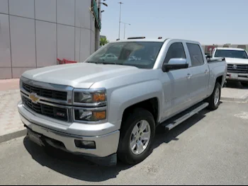 Chevrolet  Silverado  2014  Automatic  167,000 Km  8 Cylinder  Four Wheel Drive (4WD)  Pick Up  Silver
