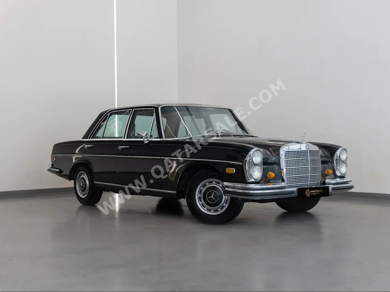 Mercedes-Benz  280 SE  1968  Manual  57,900 Km  6 Cylinder  Rear Wheel Drive (RWD)  Sedan  Black