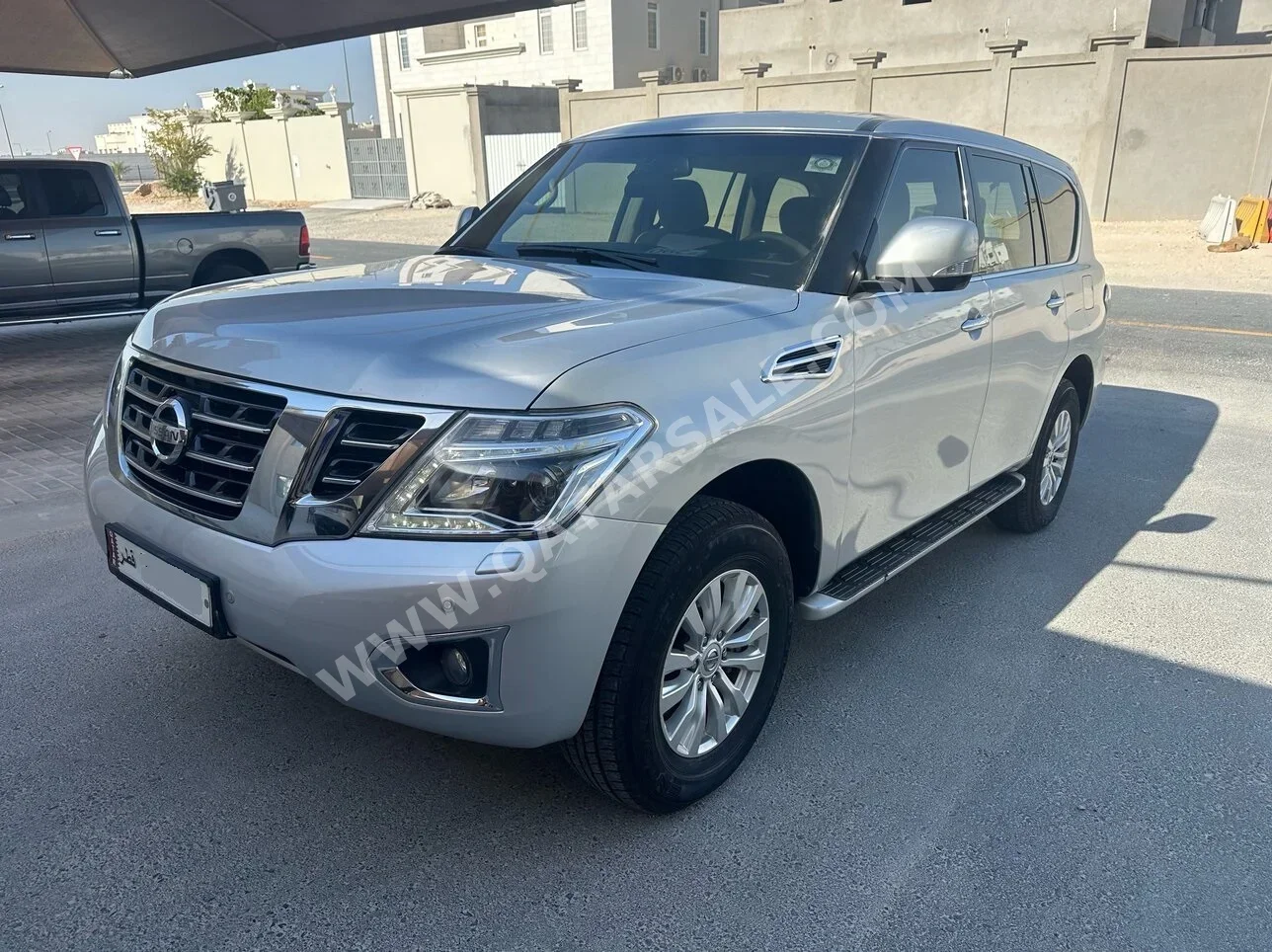 Nissan  Patrol  SE  2017  Automatic  208,000 Km  6 Cylinder  Four Wheel Drive (4WD)  SUV  Silver