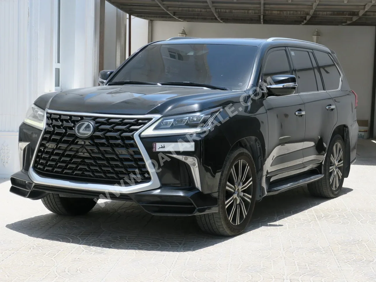  Lexus  LX  570 S  2017  Automatic  229,000 Km  8 Cylinder  Four Wheel Drive (4WD)  SUV  Black  With Warranty