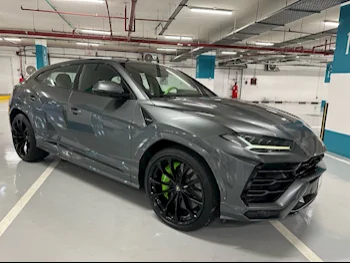 Lamborghini  Urus  2019  Automatic  93,000 Km  8 Cylinder  Four Wheel Drive (4WD)  SUV  Gray  With Warranty