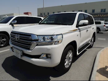 Toyota  Land Cruiser  VXR  2018  Automatic  184,000 Km  8 Cylinder  Four Wheel Drive (4WD)  SUV  White