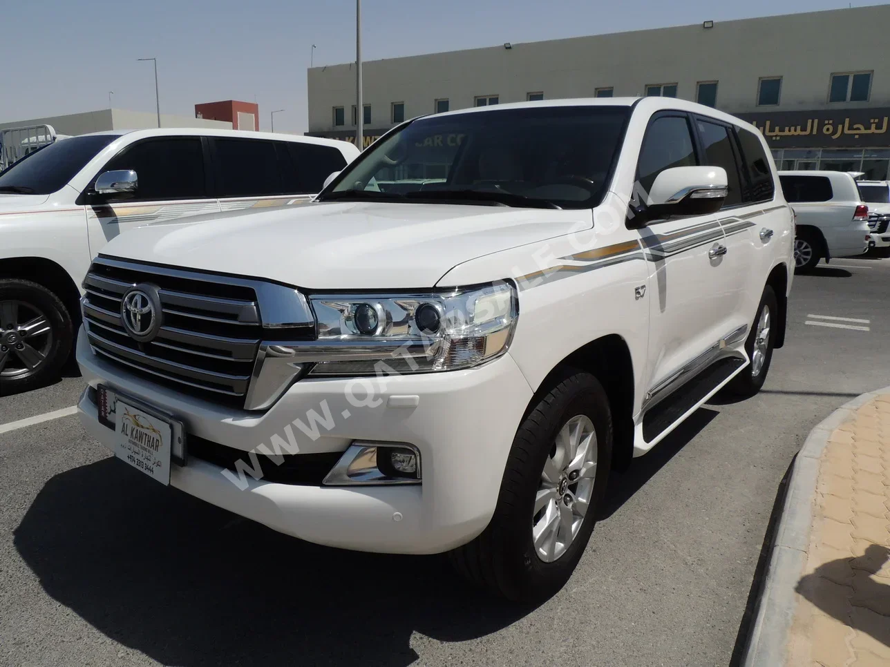 Toyota  Land Cruiser  VXR  2018  Automatic  184,000 Km  8 Cylinder  Four Wheel Drive (4WD)  SUV  White