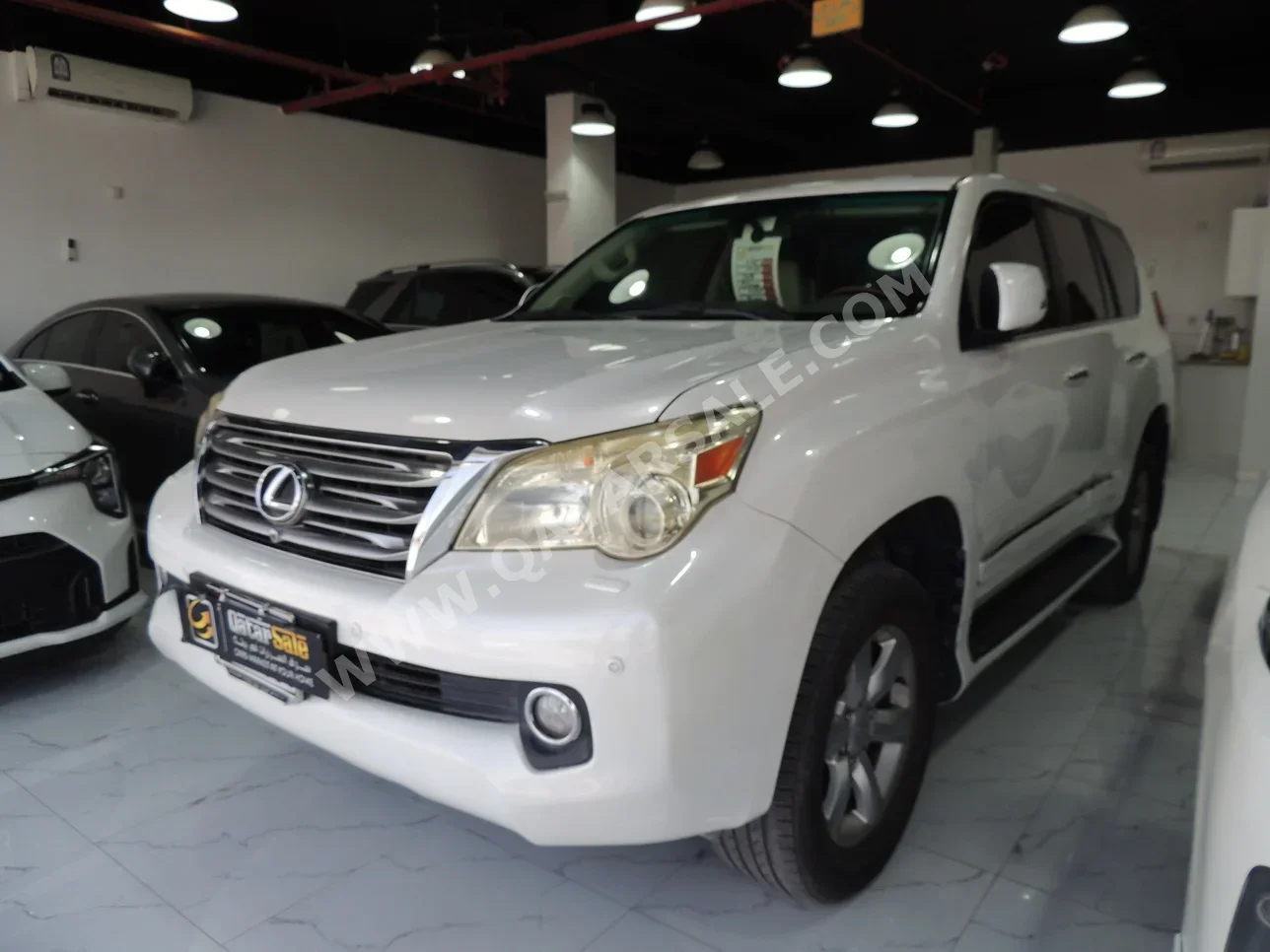 Lexus  GX  460  2010  Automatic  254,000 Km  8 Cylinder  Four Wheel Drive (4WD)  SUV  White