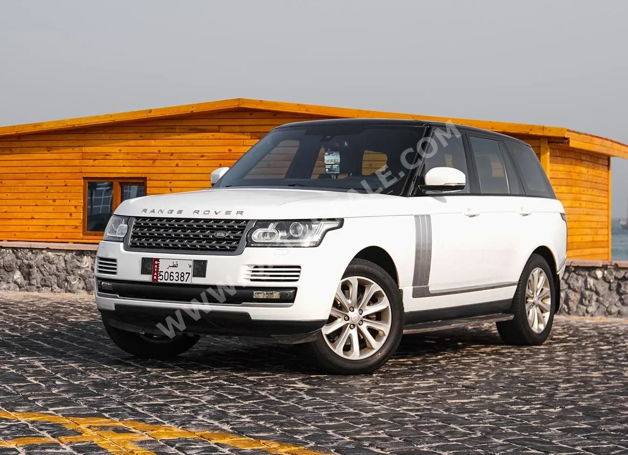 Land Rover  Range Rover  Vogue  2015  Automatic  123,000 Km  8 Cylinder  Four Wheel Drive (4WD)  SUV  White