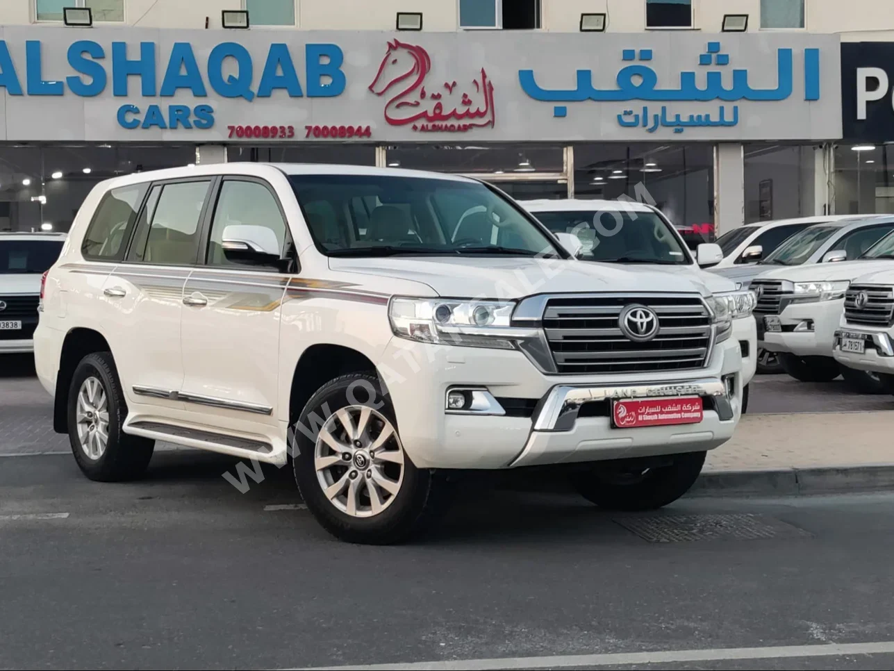 Toyota  Land Cruiser  GXR  2016  Automatic  280,000 Km  8 Cylinder  Four Wheel Drive (4WD)  SUV  White