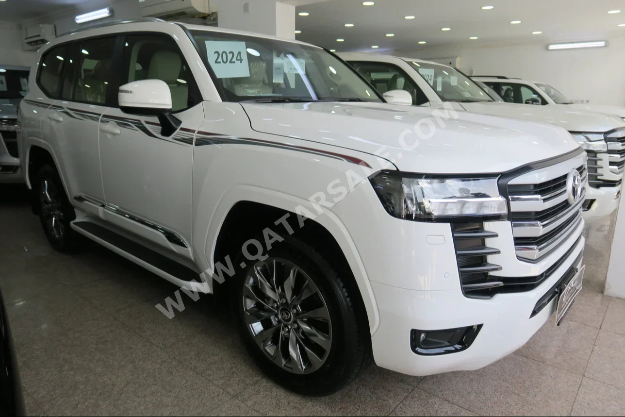 Toyota  Land Cruiser  GXR Twin Turbo  2024  Automatic  0 Km  6 Cylinder  Four Wheel Drive (4WD)  SUV  White  With Warranty