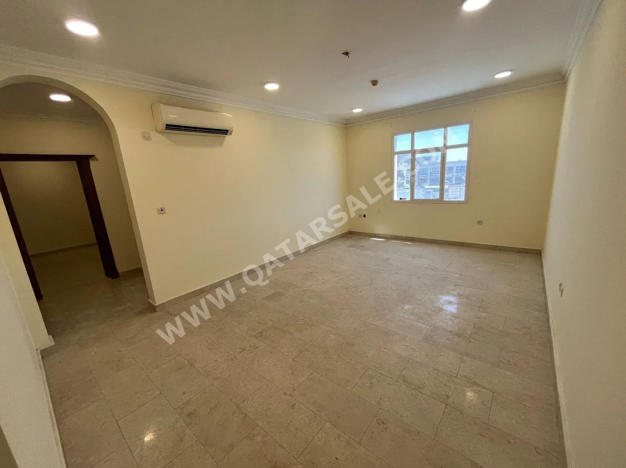 2 Bedrooms  Apartment  For Rent  in Umm Salal -  Umm Salal Ali  Not Furnished