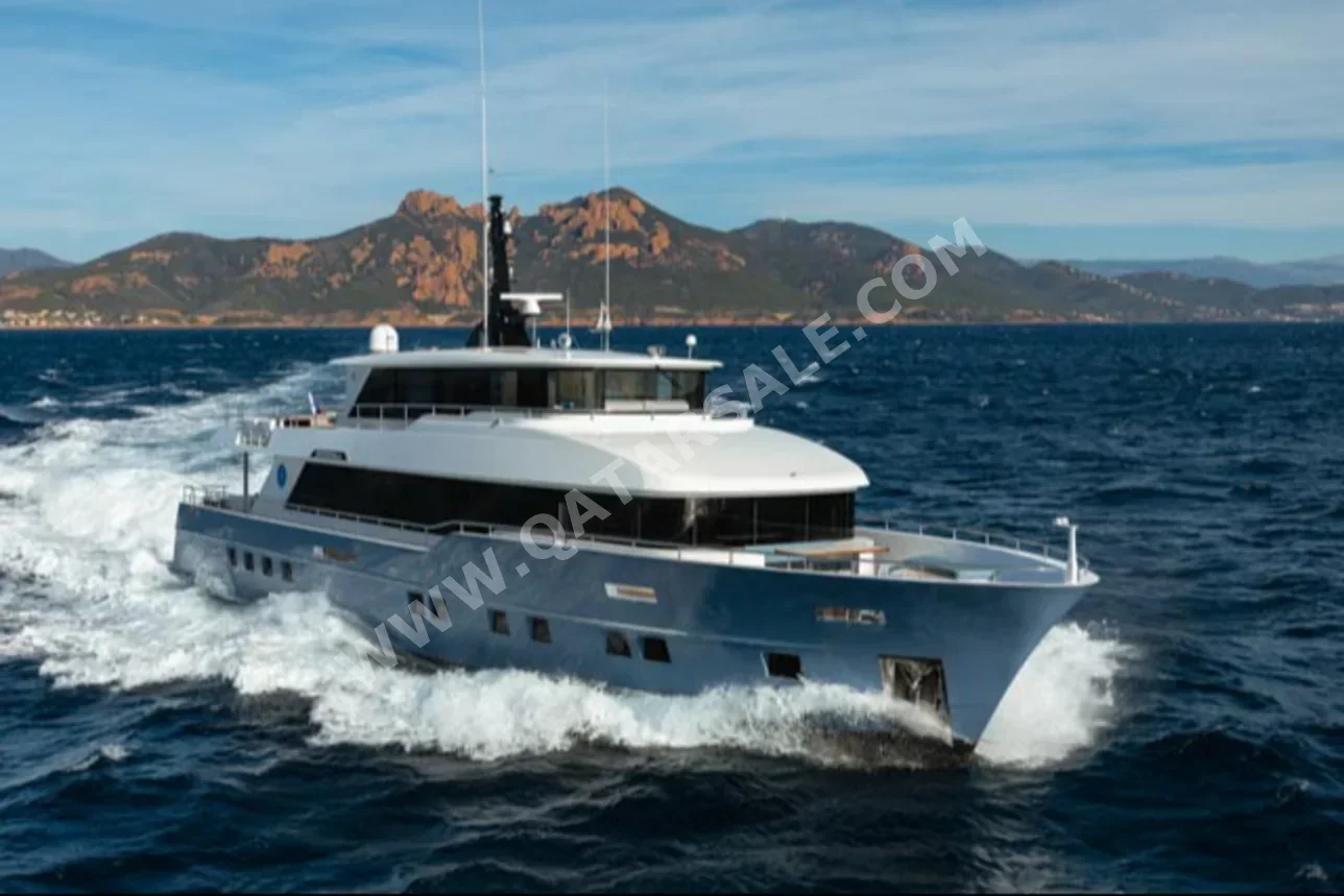 Gulf Craft  Nomad  UAE  2024  Blue  97 ft