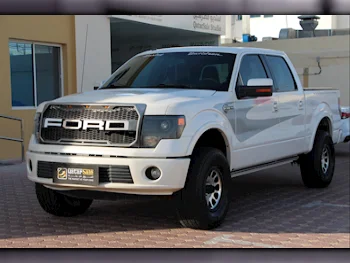 Ford  F  150 harley davidson  2012  Automatic  155,000 Km  8 Cylinder  Four Wheel Drive (4WD)  Pick Up  White