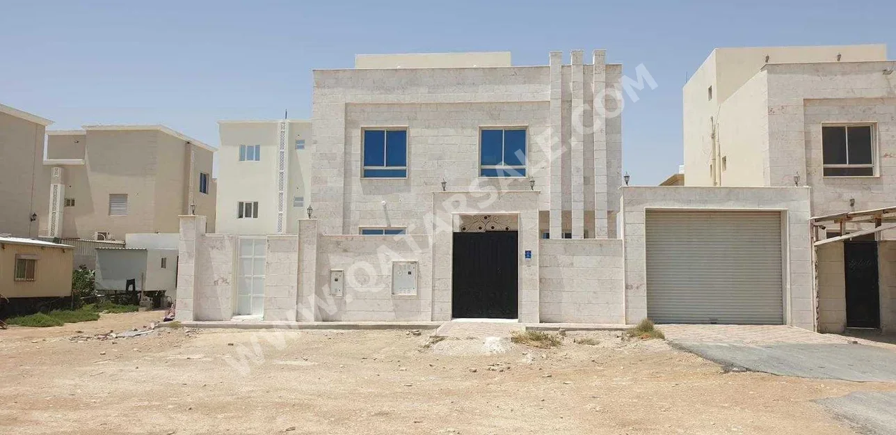 Family Residential  - Not Furnished  - Al Daayen  - Umm Qarn  - 6 Bedrooms