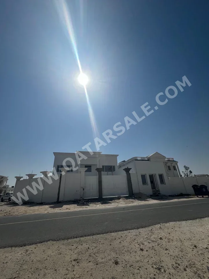 Family Residential  - Fully Furnished  - Al Khor  - 7 Bedrooms