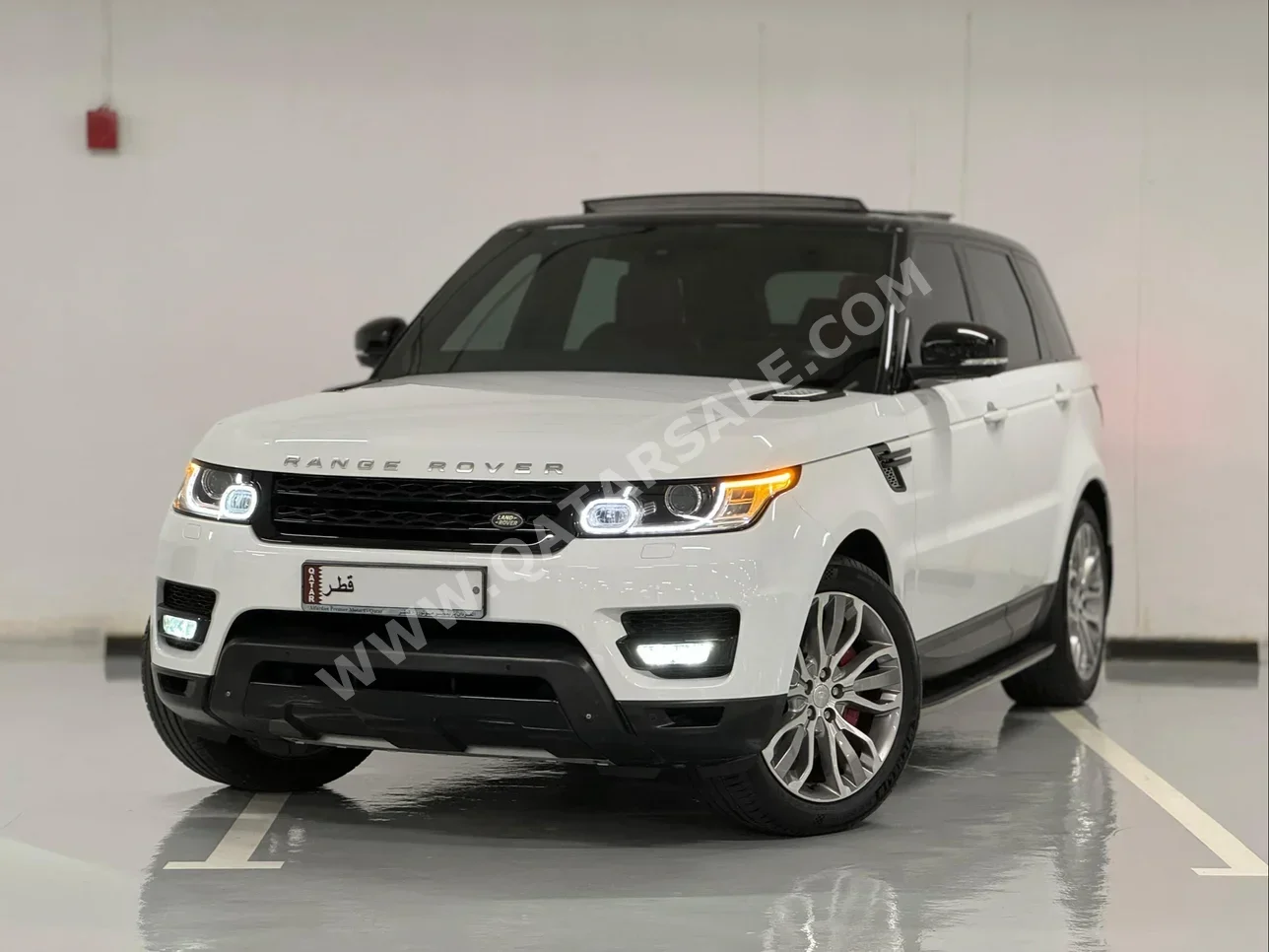 Land Rover  Range Rover  Sport Super charged  2015  Automatic  84,000 Km  8 Cylinder  Four Wheel Drive (4WD)  SUV  White