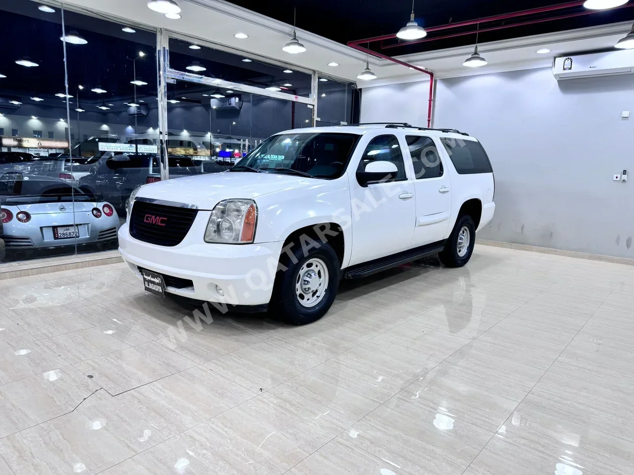 GMC  Yukon  2007  Automatic  101,000 Km  8 Cylinder  Four Wheel Drive (4WD)  SUV  White