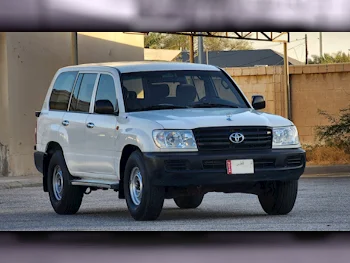 Toyota  Land Cruiser  G  2007  Manual  263,000 Km  6 Cylinder  Four Wheel Drive (4WD)  SUV  White