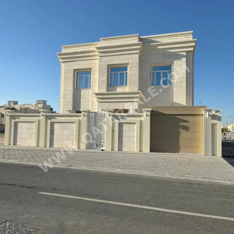 Family Residential  - Not Furnished  - Al Rayyan  - Al Gharrafa  - 6 Bedrooms