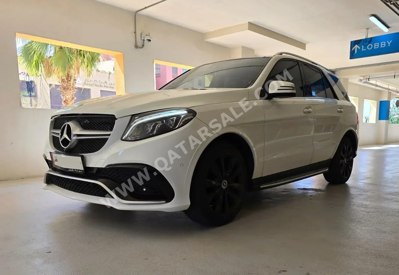 Mercedes-Benz  GLE  400  2015  Automatic  105,000 Km  6 Cylinder  Four Wheel Drive (4WD)  SUV  White