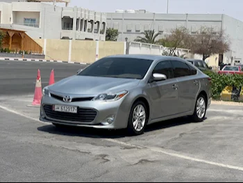 Toyota  Avalon  2015  Automatic  125,000 Km  6 Cylinder  Front Wheel Drive (FWD)  Sedan  Silver