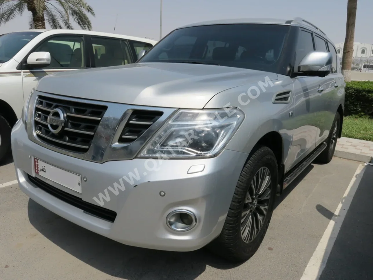 Nissan  Patrol  Platinum  2014  Automatic  217,000 Km  8 Cylinder  Four Wheel Drive (4WD)  SUV  Silver