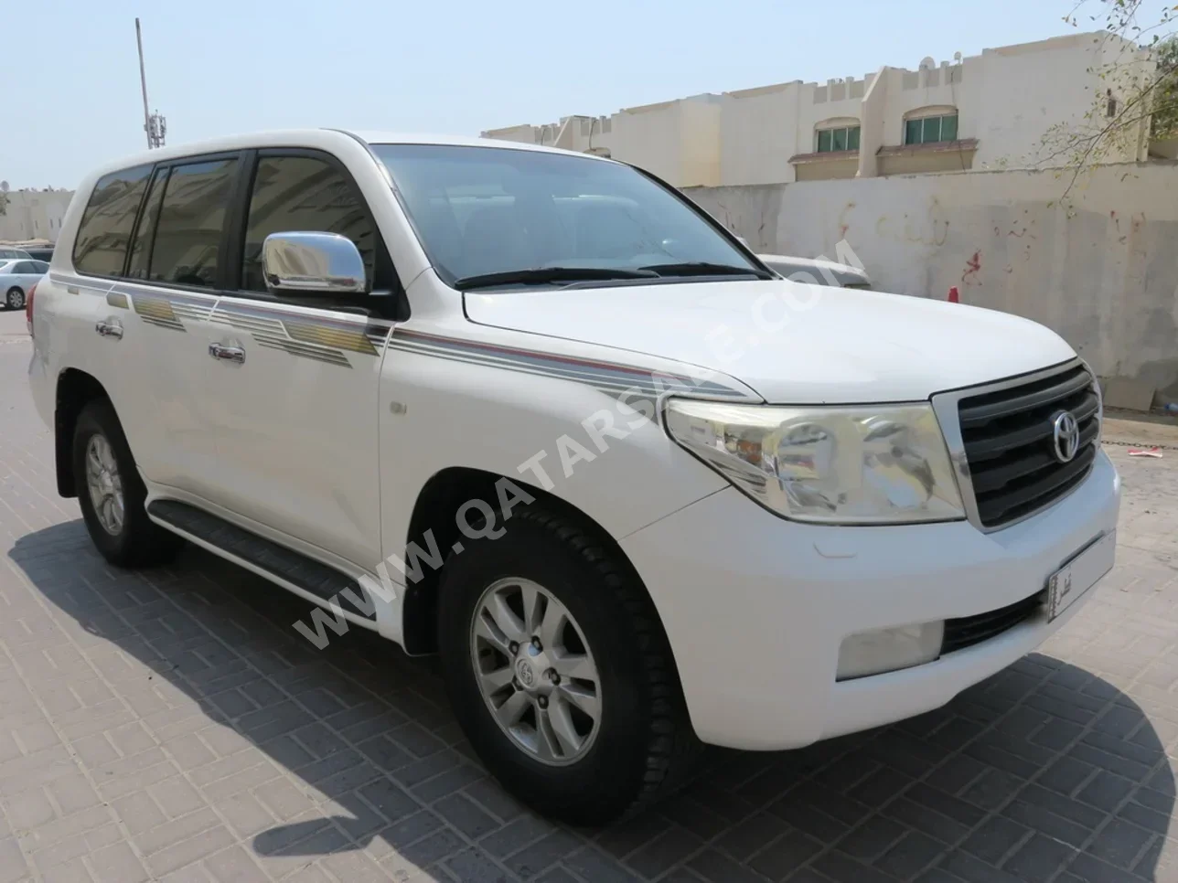 Toyota  Land Cruiser  GXR  2009  Automatic  342,000 Km  8 Cylinder  Four Wheel Drive (4WD)  SUV  White