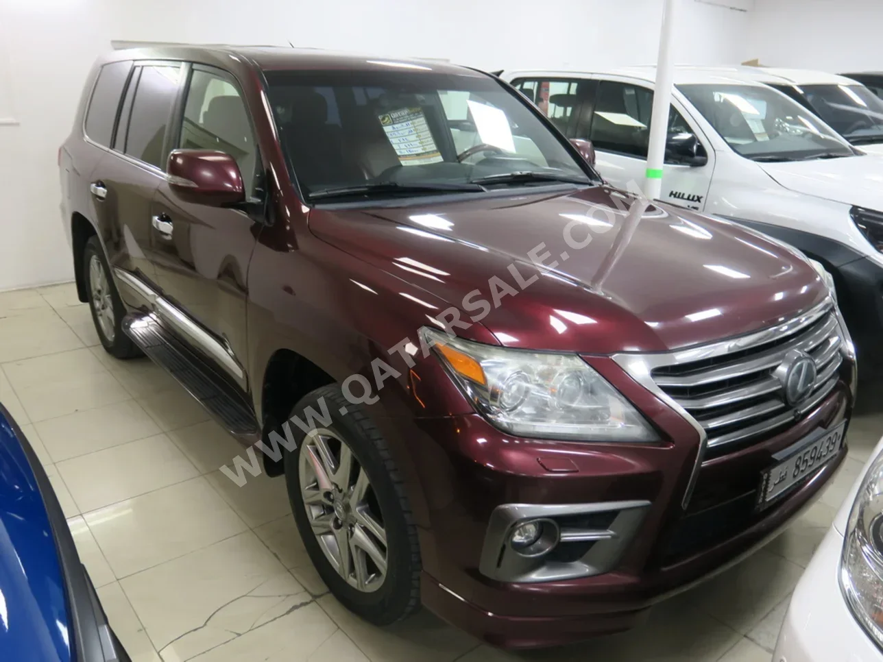 Lexus  LX  570  2014  Automatic  219,000 Km  8 Cylinder  Four Wheel Drive (4WD)  SUV  Maroon