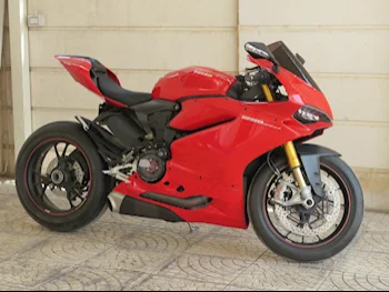 Ducati  Panigle 1299 S -  2016 - Color Red