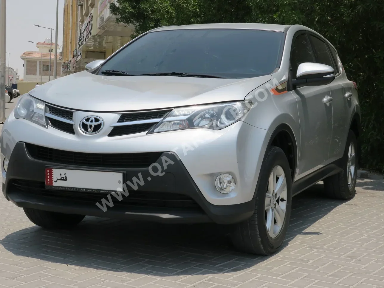 Toyota  Rav 4  2014  Automatic  116,000 Km  4 Cylinder  Four Wheel Drive (4WD)  SUV  Silver