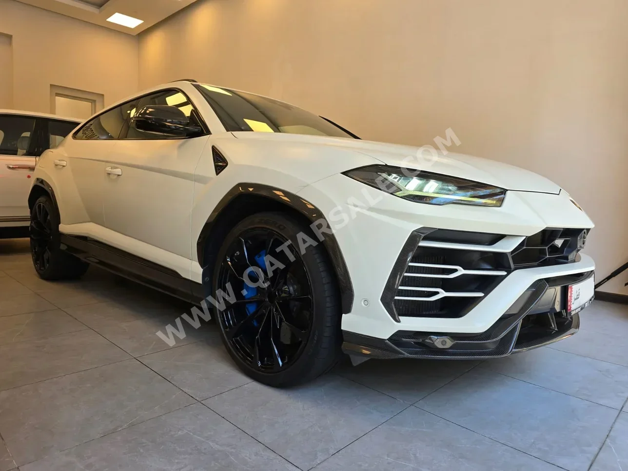 Lamborghini  Urus  2020  Automatic  84,000 Km  8 Cylinder  Four Wheel Drive (4WD)  SUV  White