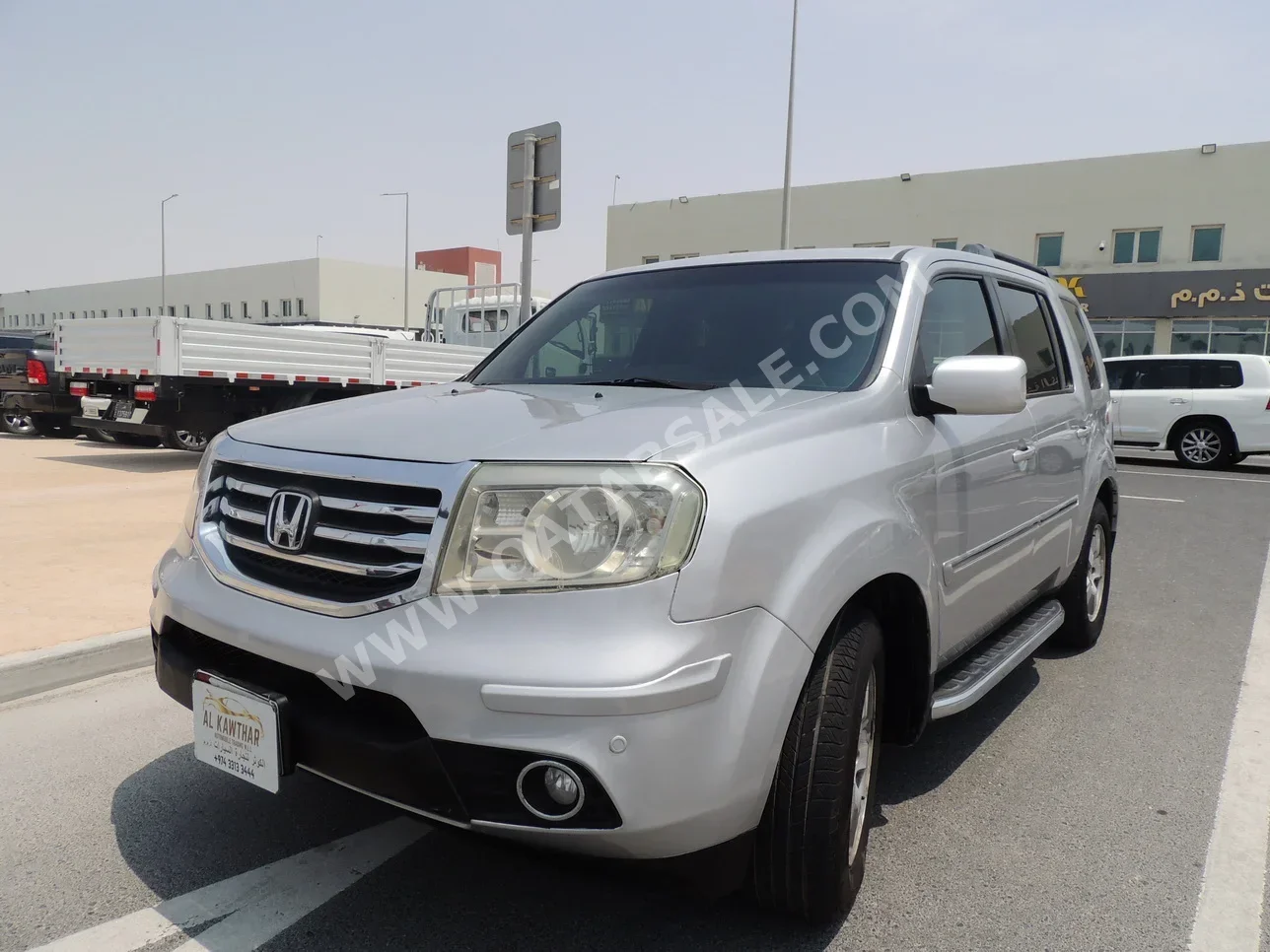 Honda  Pilot  2012  Automatic  176,000 Km  6 Cylinder  Four Wheel Drive (4WD)  SUV  White