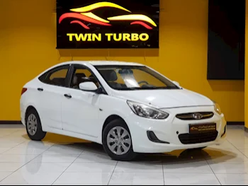 Hyundai  Accent  2018  Automatic  175,000 Km  4 Cylinder  Front Wheel Drive (FWD)  Sedan  White
