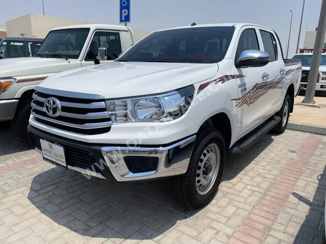 Toyota  Hilux  2024  Manual  1,000 Km  4 Cylinder  Four Wheel Drive (4WD)  Pick Up  White