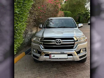 Toyota  Land Cruiser  GXR  2020  Automatic  97,000 Km  8 Cylinder  Four Wheel Drive (4WD)  SUV  Silver  With Warranty