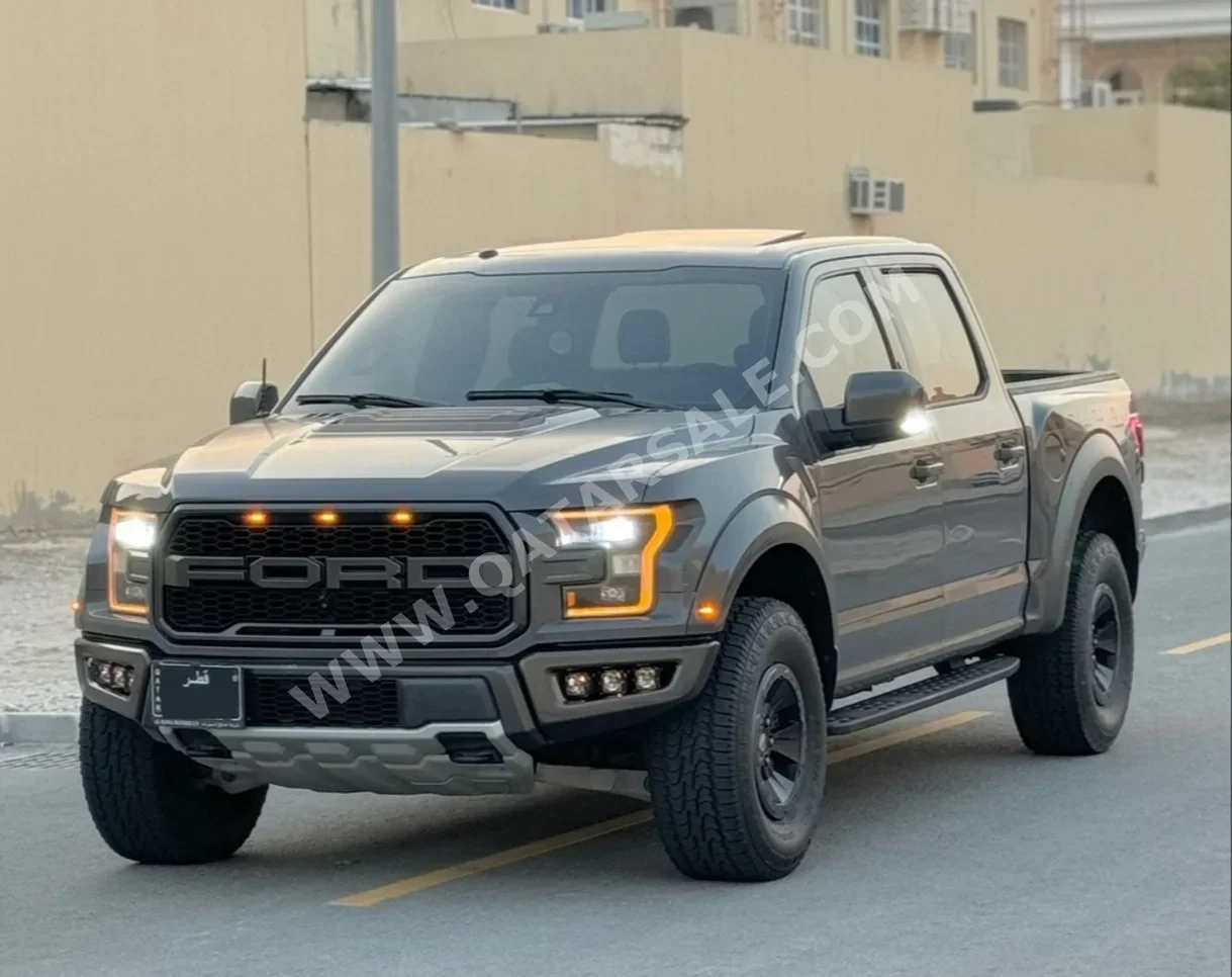 Ford  Raptor  2018  Automatic  105,000 Km  6 Cylinder  Four Wheel Drive (4WD)  Pick Up  Gray