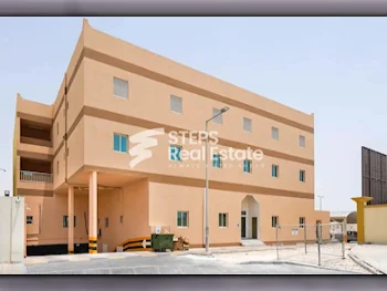 3 Bedrooms  Apartment  For Rent  in Al Daayen -  Al Khisah  Semi Furnished