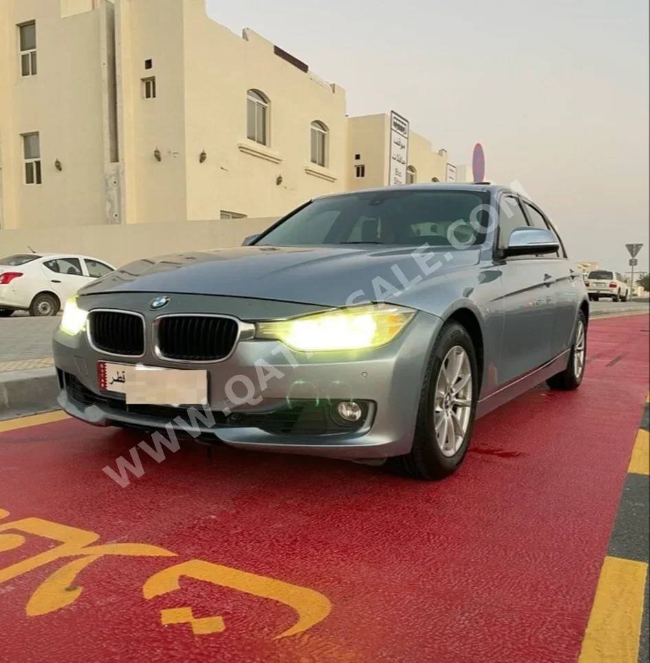 BMW  3-Series  320i  2012  Automatic  198,000 Km  4 Cylinder  Rear Wheel Drive (RWD)  Sedan  Blue