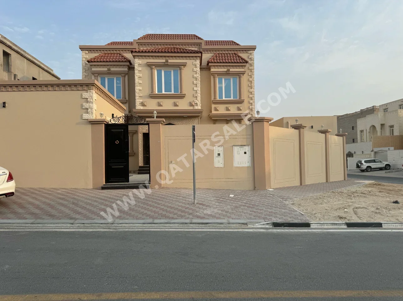 Family Residential  - Semi Furnished  - Umm Salal  - Umm Ebairiya  - 8 Bedrooms  - Includes Water & Electricity