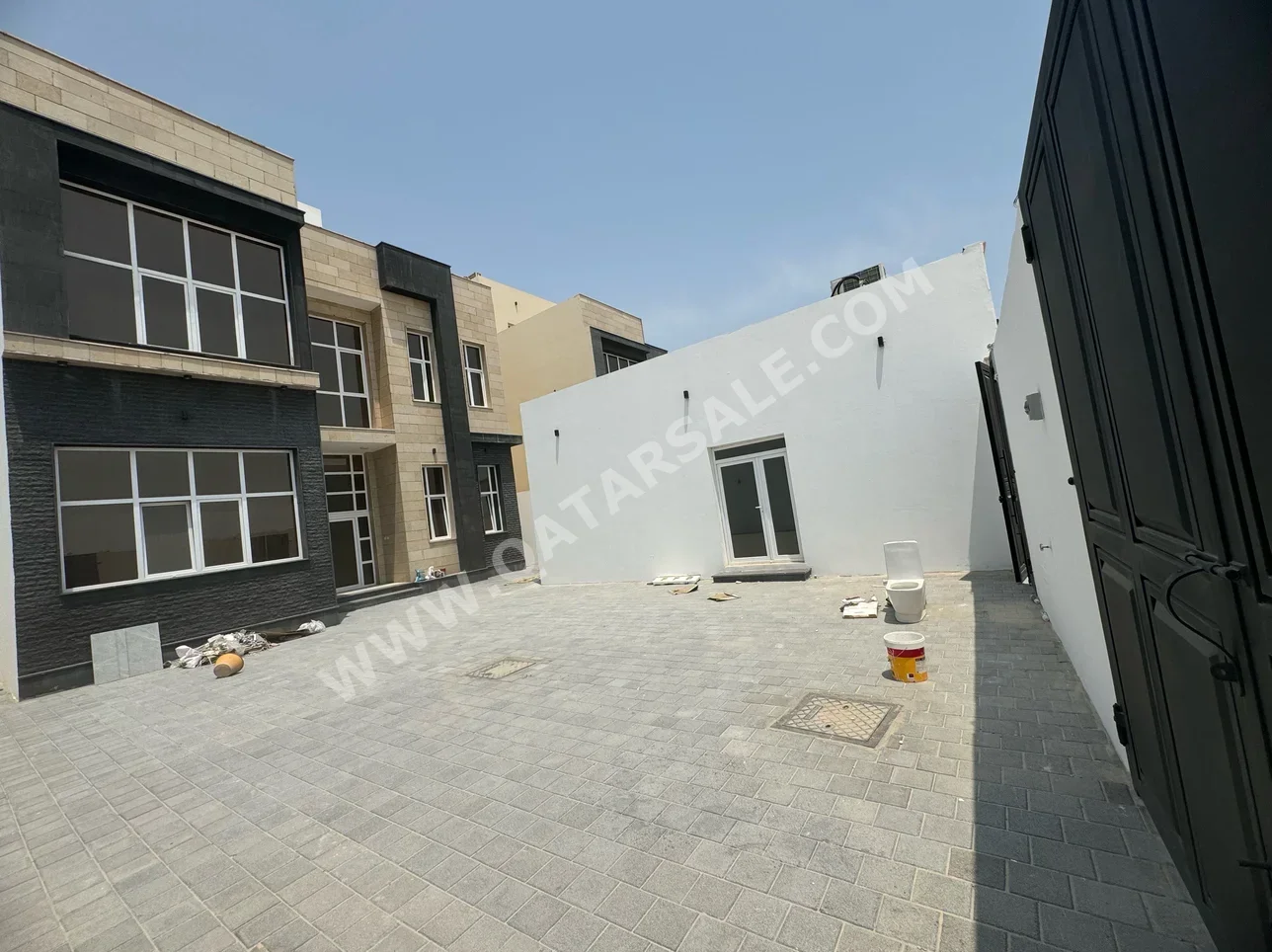 Family Residential  - Not Furnished  - Doha  - Nuaija  - 7 Bedrooms  - Includes Water & Electricity