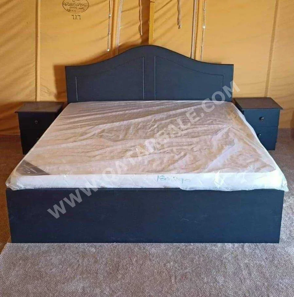 Beds - King  - Black  - Mattress Included  - With Bedside Table