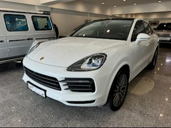 Porsche  Cayenne  2022  Automatic  20,000 Km  6 Cylinder  Four Wheel Drive (4WD)  SUV  White