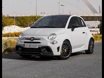 Fiat  595  Abarth  2022  Automatic  48,000 Km  4 Cylinder  Front Wheel Drive (FWD)  Hatchback  White  With Warranty