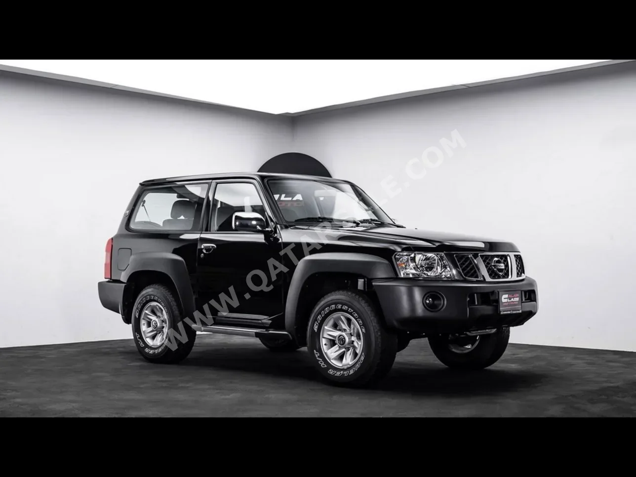 Nissan  Patrol  Safari  2024  Manual  0 Km  6 Cylinder  Four Wheel Drive (4WD)  SUV  Black  With Warranty