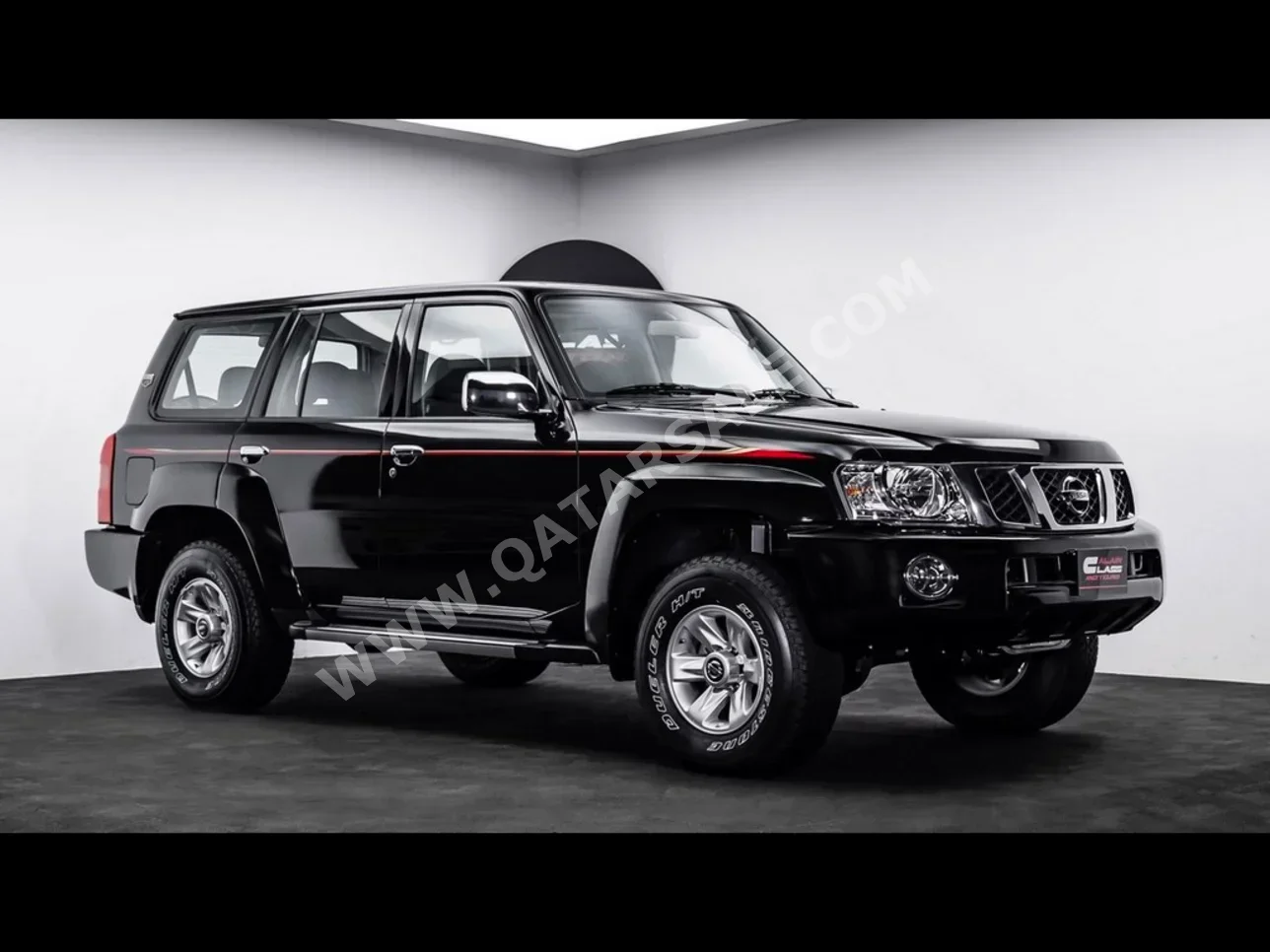 Nissan  Patrol  Safari  2024  Manual  0 Km  6 Cylinder  Four Wheel Drive (4WD)  SUV  Black  With Warranty