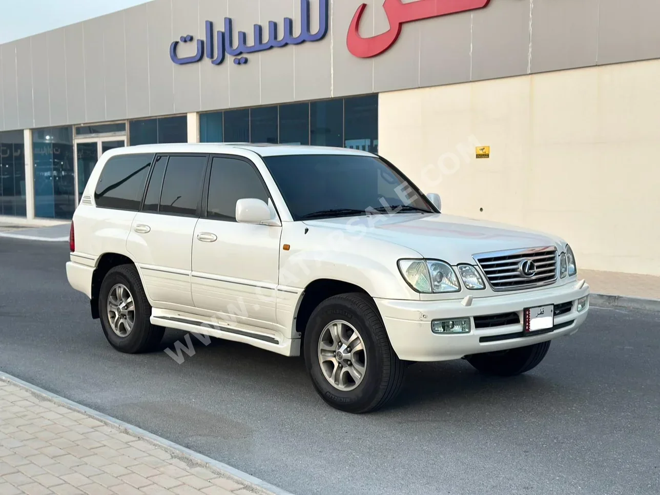 Lexus  LX  470  2007  Automatic  439,000 Km  8 Cylinder  Four Wheel Drive (4WD)  SUV  White