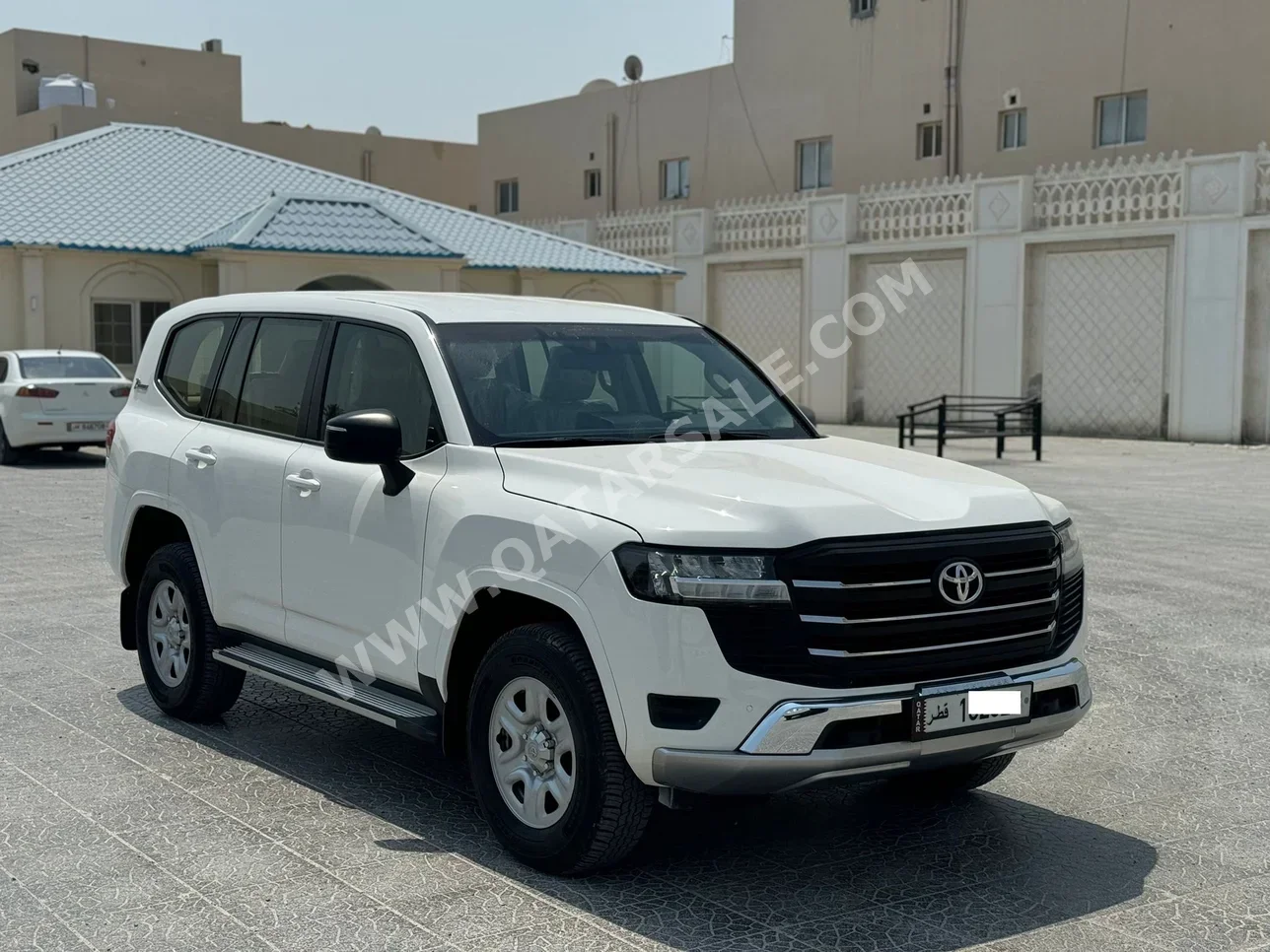 Toyota  Land Cruiser GX  SUV 4x4  White  2022